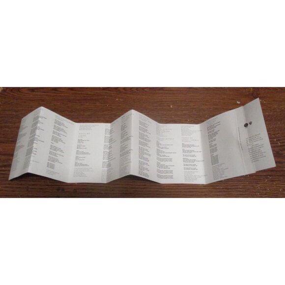 K.D. Lang - Ingenue on cassette (Sire Records Canada, 1992) - Picture 4 of 4